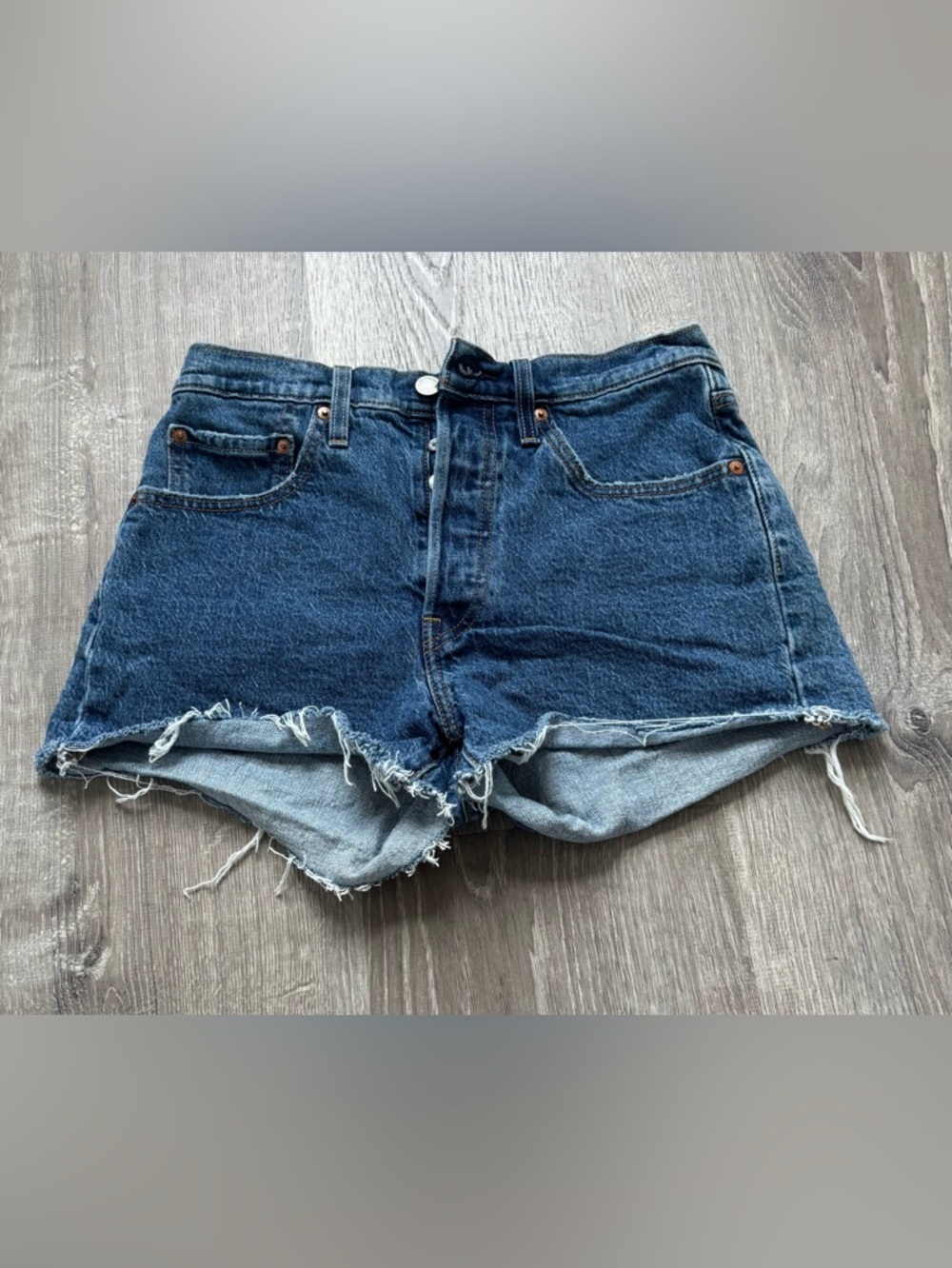 Levi's women’s Dark Blue Distressed High-Rise Denim Shorts Size 27